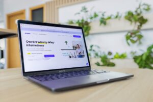 Minimalismo Digital: Como o Design Limpo Aumenta a Retenção de Visitantes