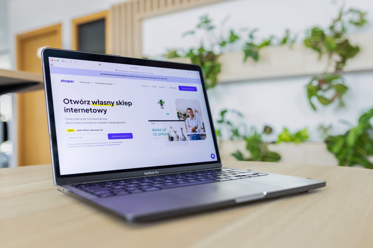 Minimalismo Digital: Como o Design Limpo Aumenta a Retenção de Visitantes